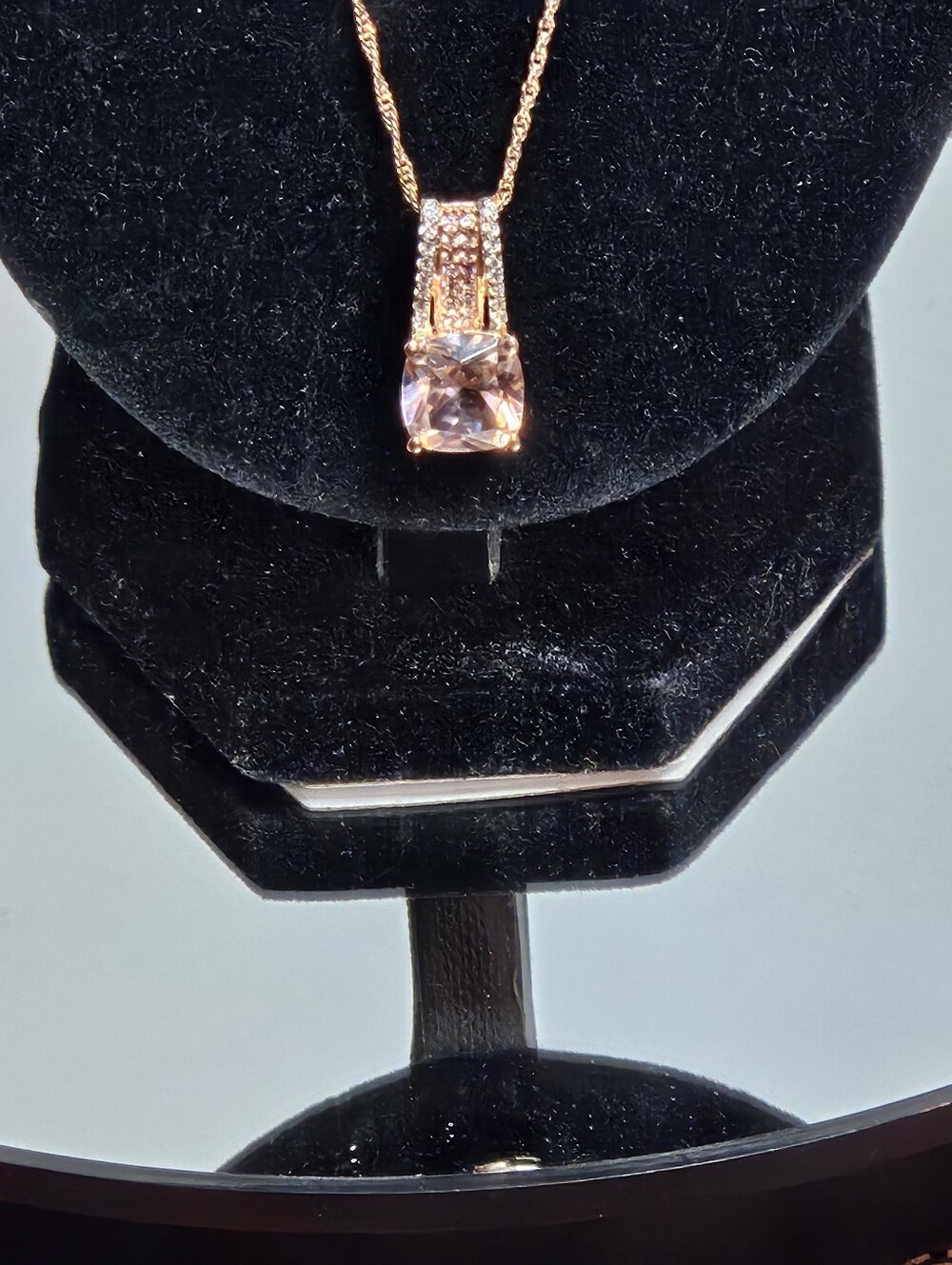 Morganite, Pink, And White Rose Gold Necklace - Picture 4 of 5